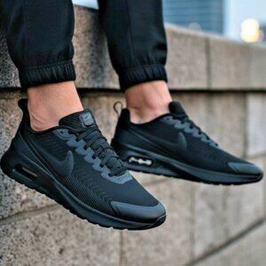 New NIKE Air Max Men's classic Athletic Sneakers shoes triple black size 11